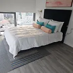 Miami & Brickell 2Br - High Rise & Skyline Views